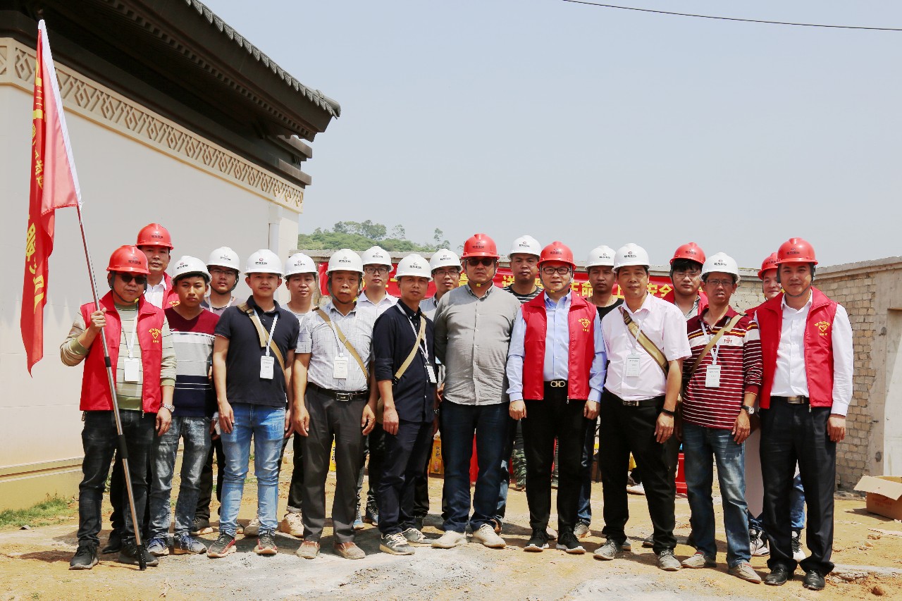 關(guān)愛(ài)施工一線(xiàn)  助力安全發(fā)展